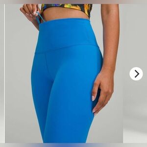 Lululemon Wunder Train High-Rise Tight 25" *Ed Curtis
Poolside BNWT